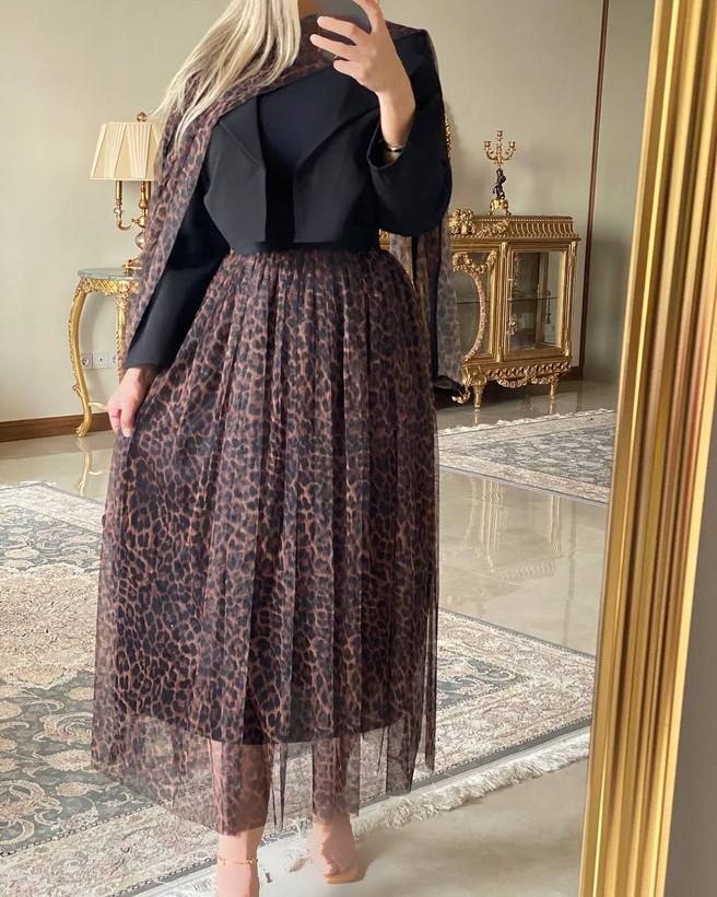 سه تیکه کت دامن شال رزا