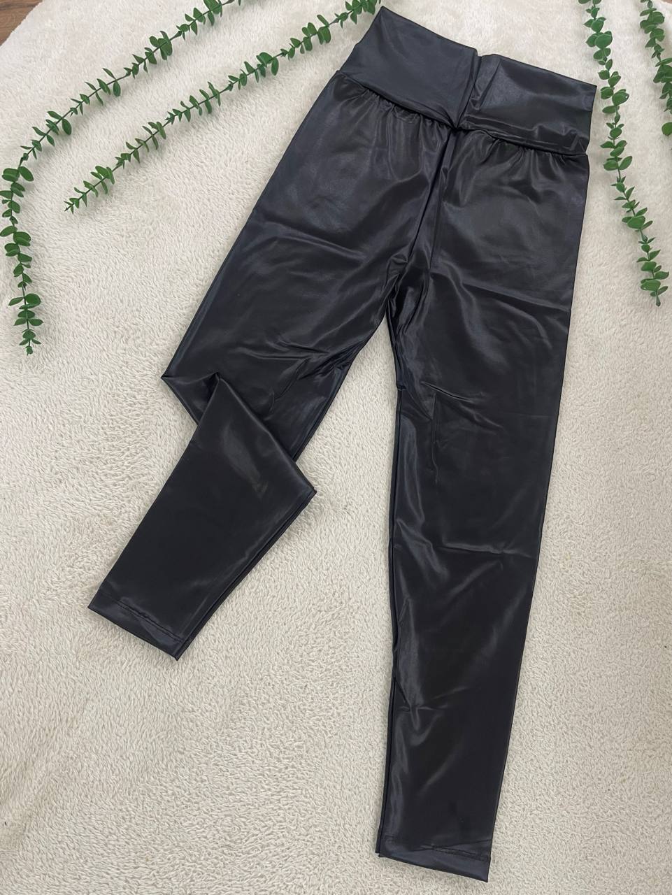 لگ چرم جنس چرم واکسی