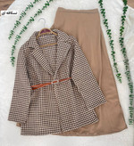 ست سه تیکه کت دامن کمربند لی لی جنس کت پیردوبل ضخیم دامن توییت پشمی کمربند چرمی